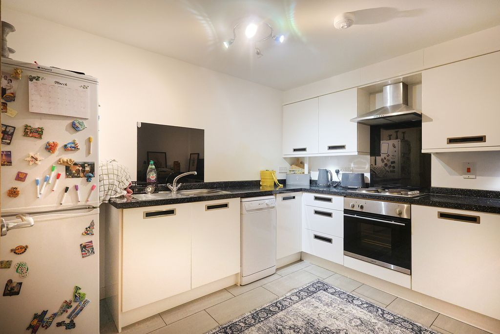 Property photo 3 of 7 Photo 2