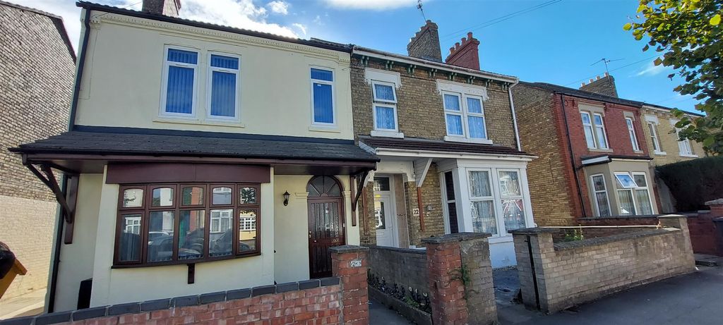Property photo 1 of 6