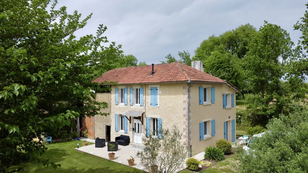 Property photo 1 of 20