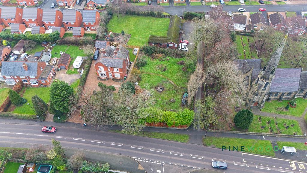 Property photo 3 of 8 Aerial