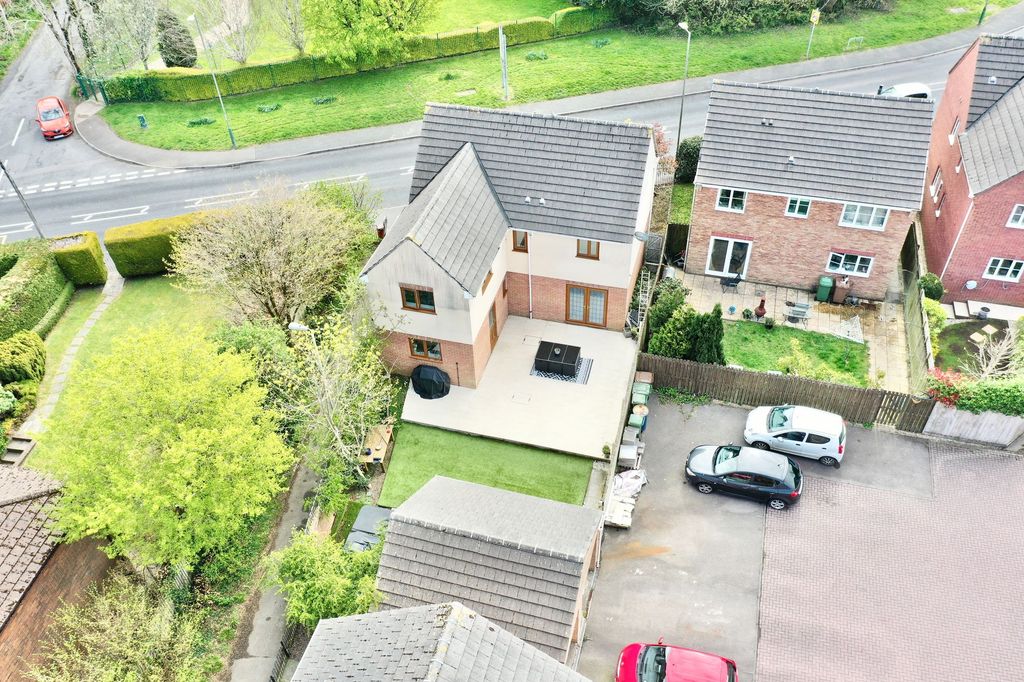 Property photo 1 of 36