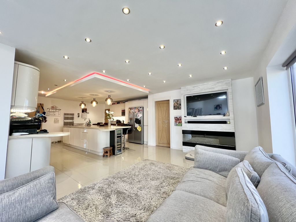 Additional image 8 of 4 bed detached house for saleRossall Lane, Rossall FY7