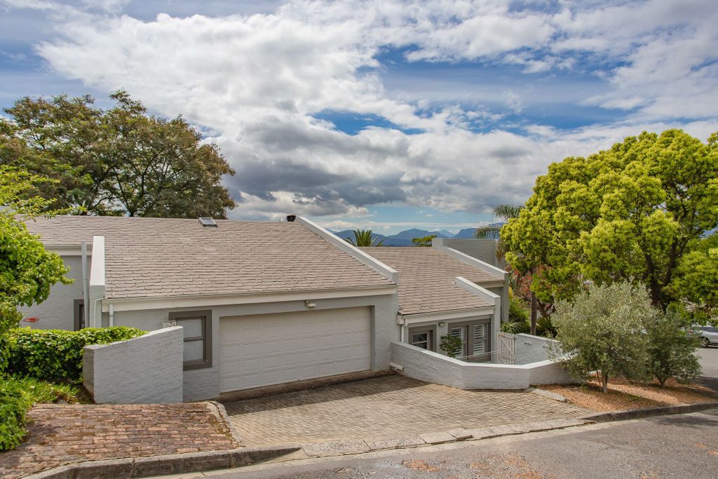 Property photo 2 of 27 Tk1716134