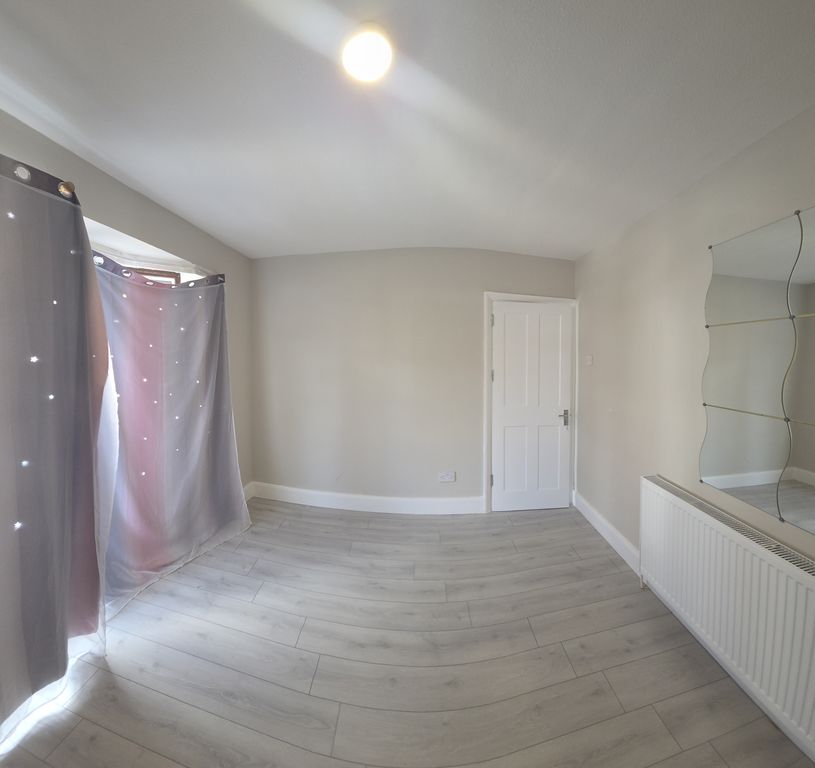 Property photo 3 of 19 20260715 133845