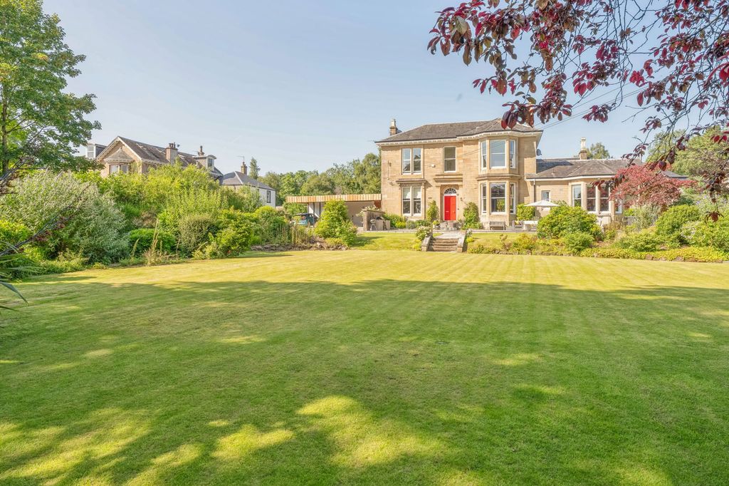 Property photo 2 of 51