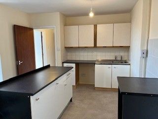 Property photo 2 of 6 Kitchen 