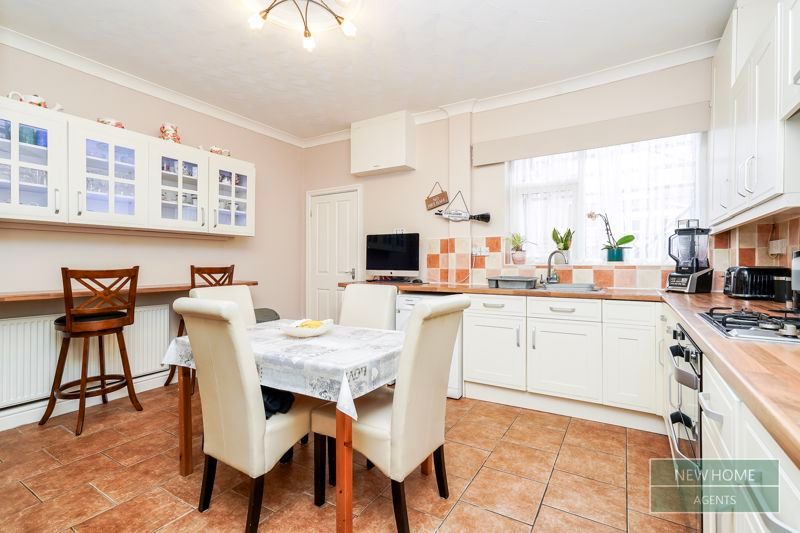 Property photo 3 of 15 Photo 9