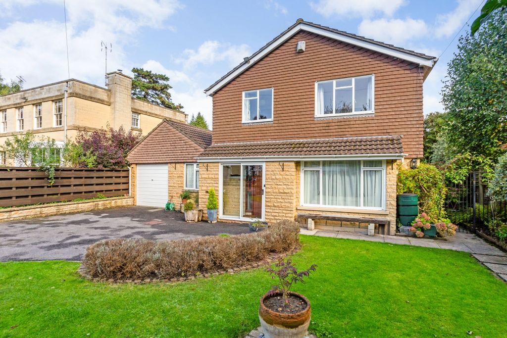 Property photo 1 of 18