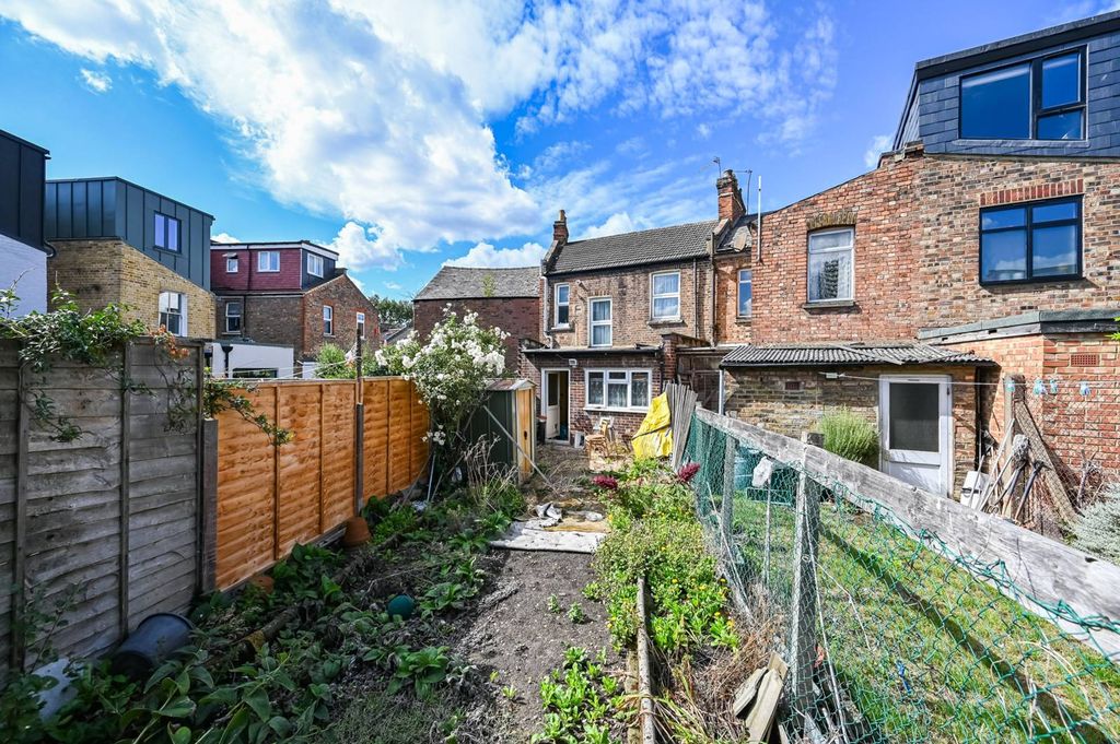 Property photo 3 of 5