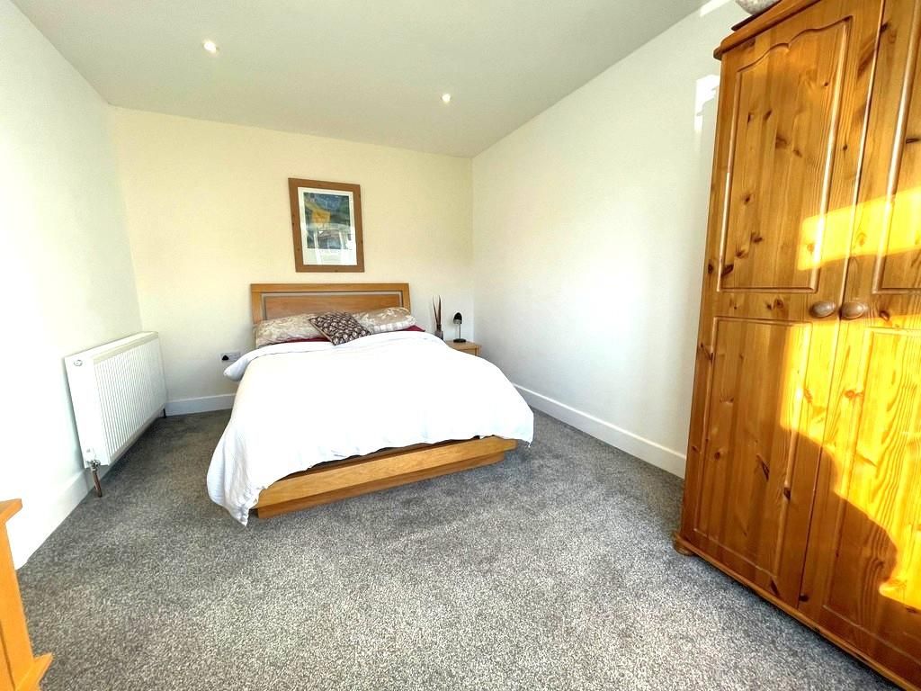 Property photo 3 of 16 Img_1989_12_Large.Jpg