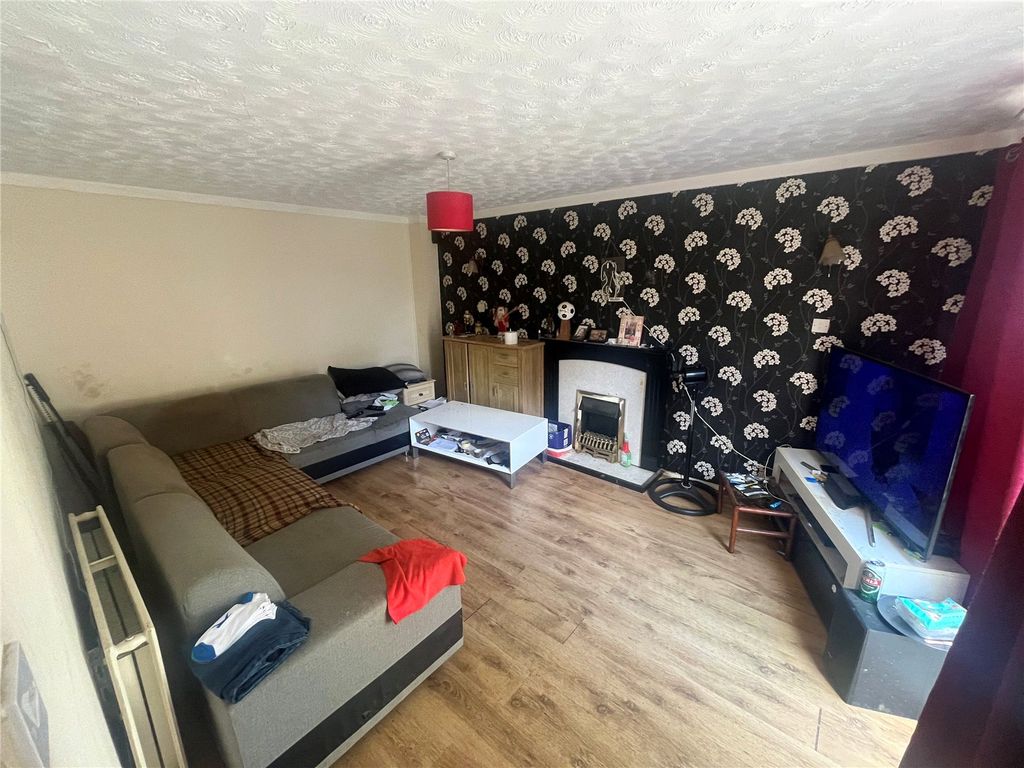 Property photo 2 of 14 Picture No. 26