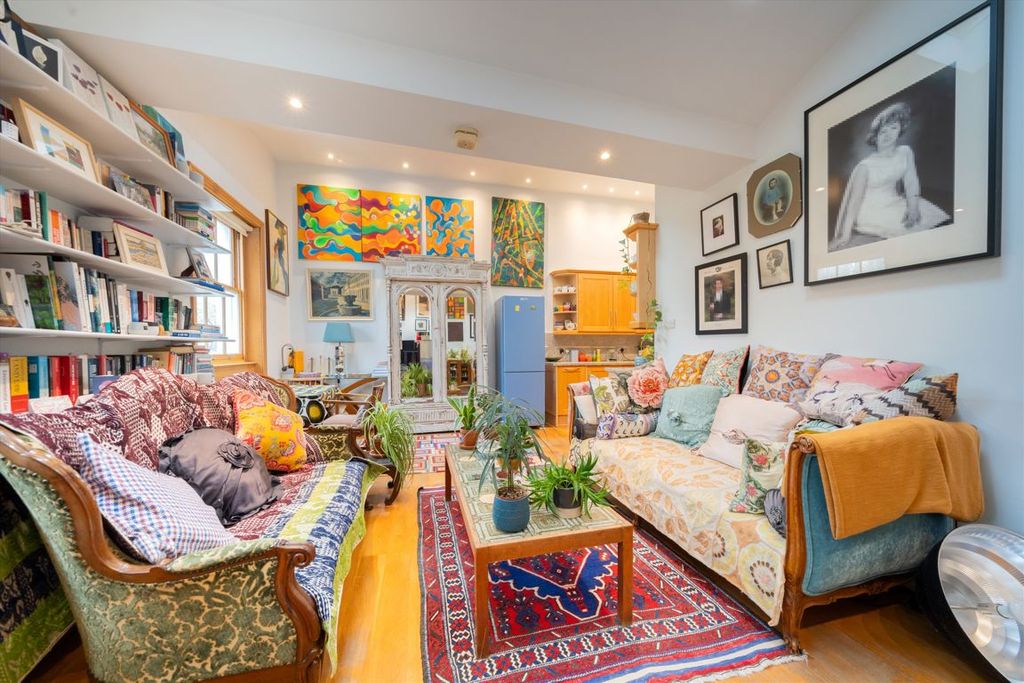 Property photo 3 of 7