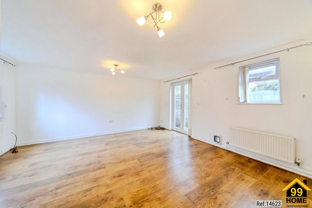 Property photo 3 of 20 Photo 2