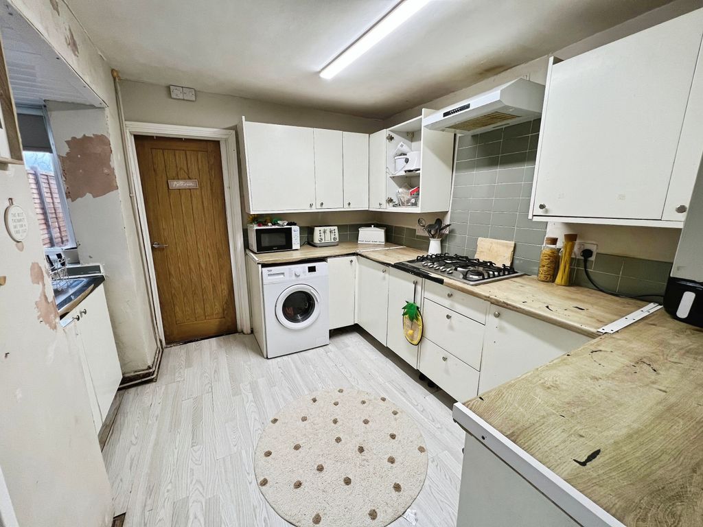 Property photo 3 of 11 Img_5177