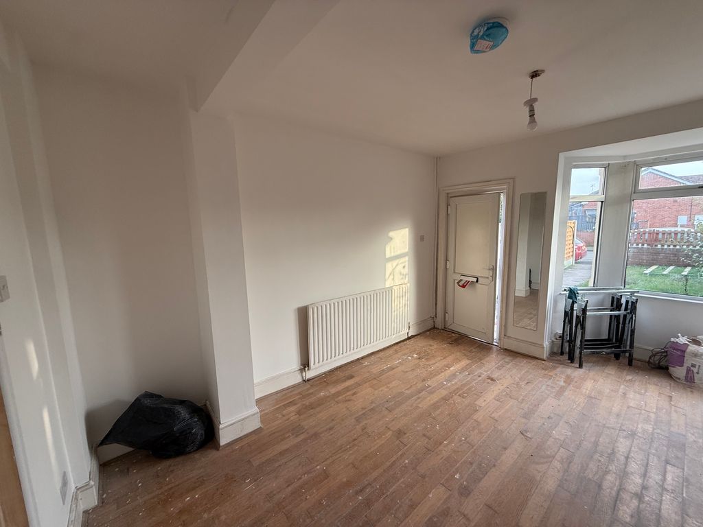 Property photo 3 of 4