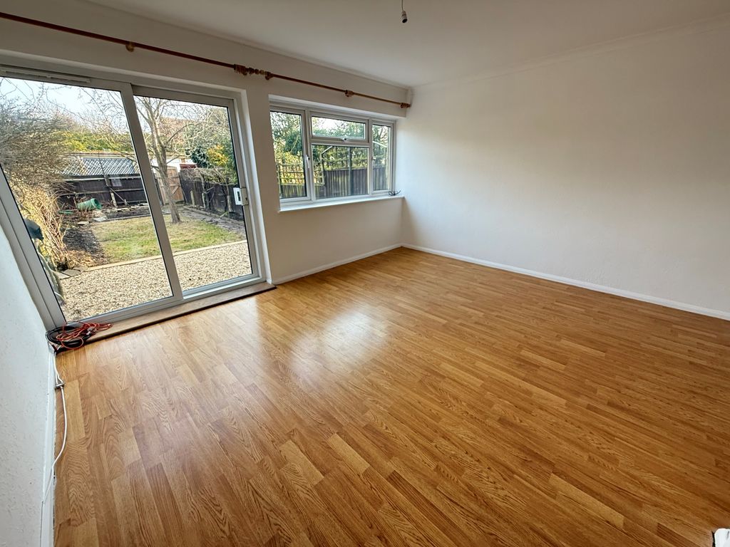 Property photo 3 of 16 Bedroom