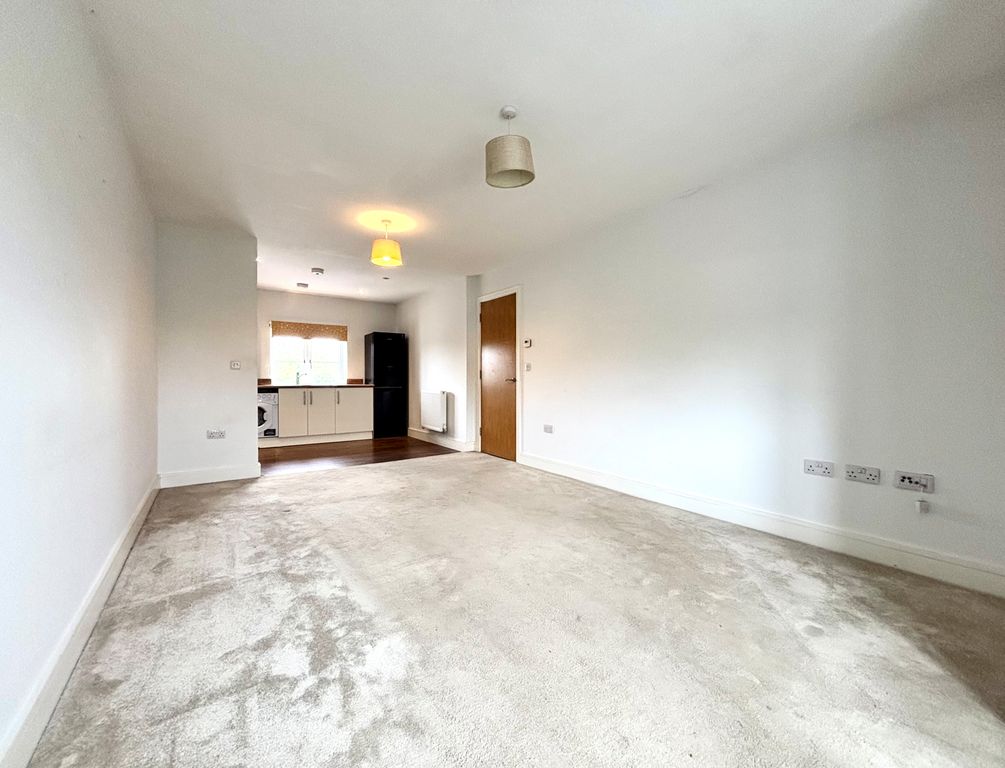 Property photo 3 of 8