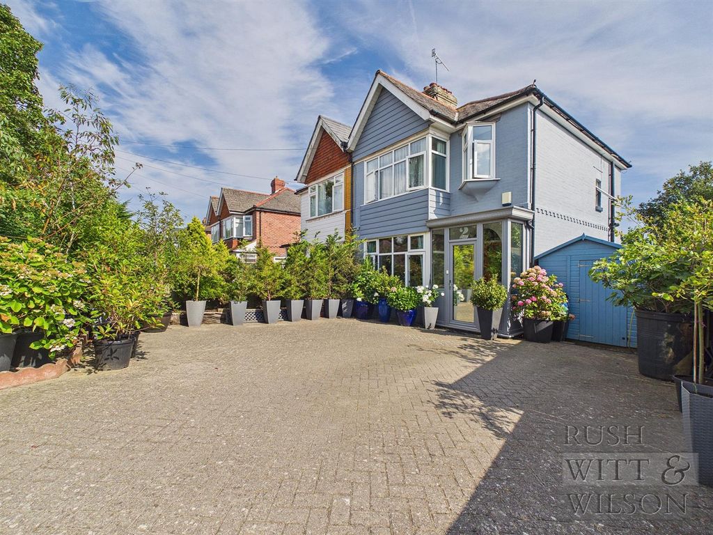 Property photo 1 of 33