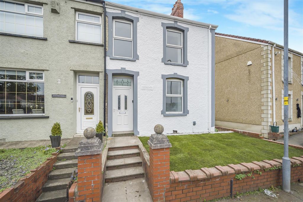 Property photo 2 of 22 32-P1291170.Jpg