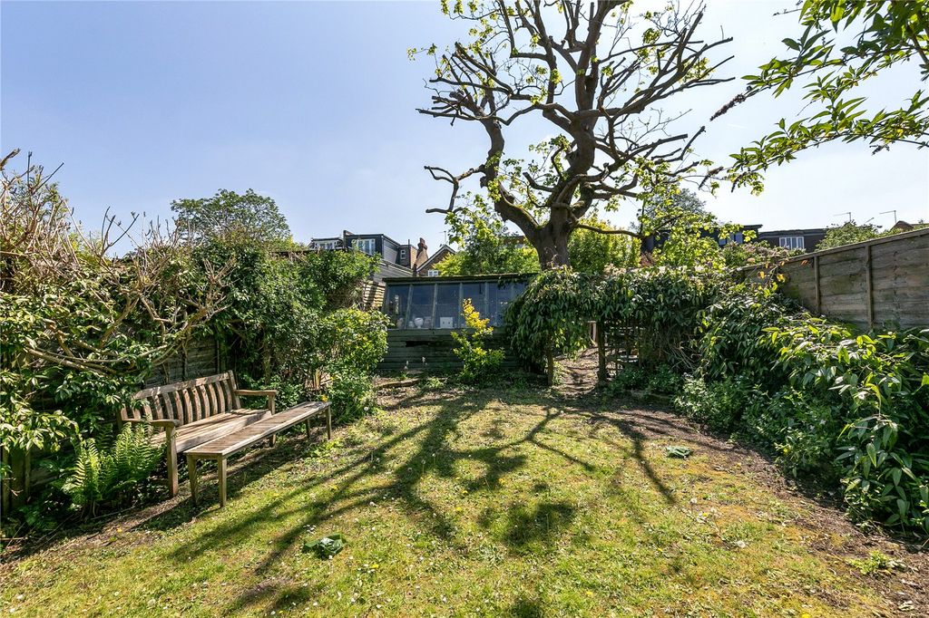 Property photo 3 of 14 Picture No. 24