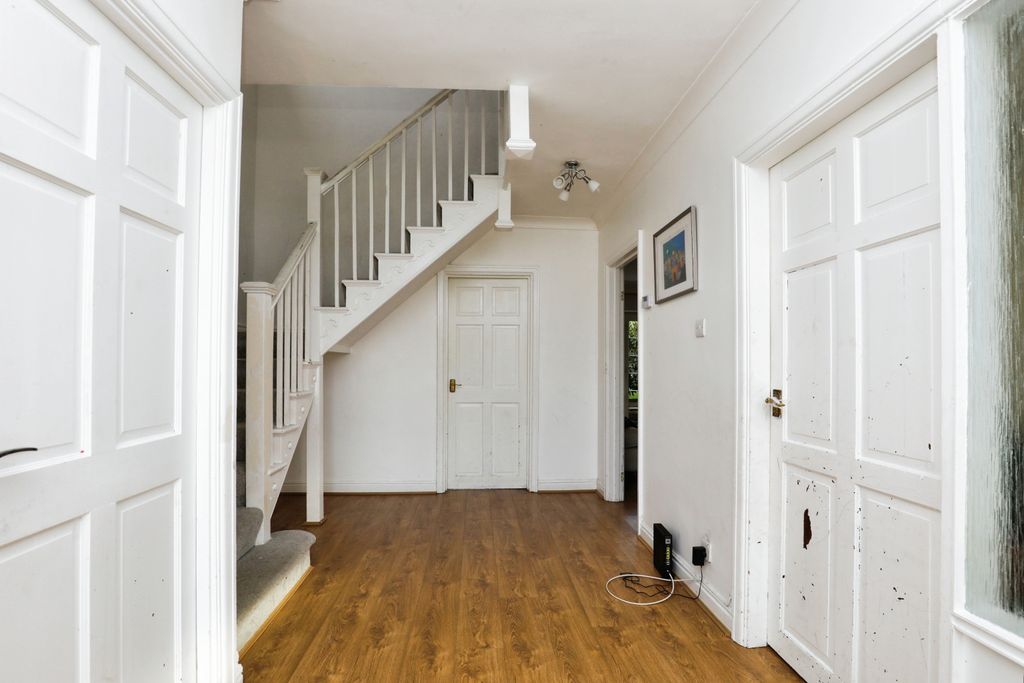 Property photo 2 of 15 Hall