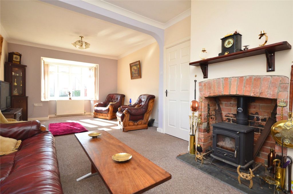 Property photo 2 of 26 Picture No. 10