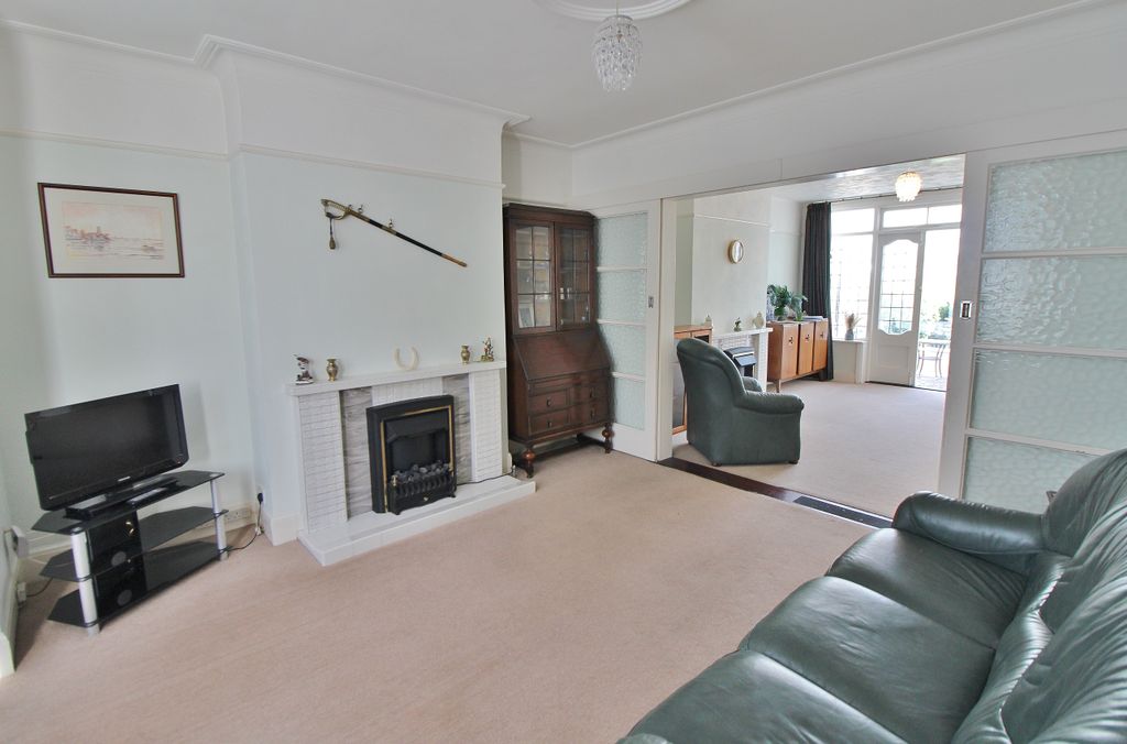 Property photo 2 of 21