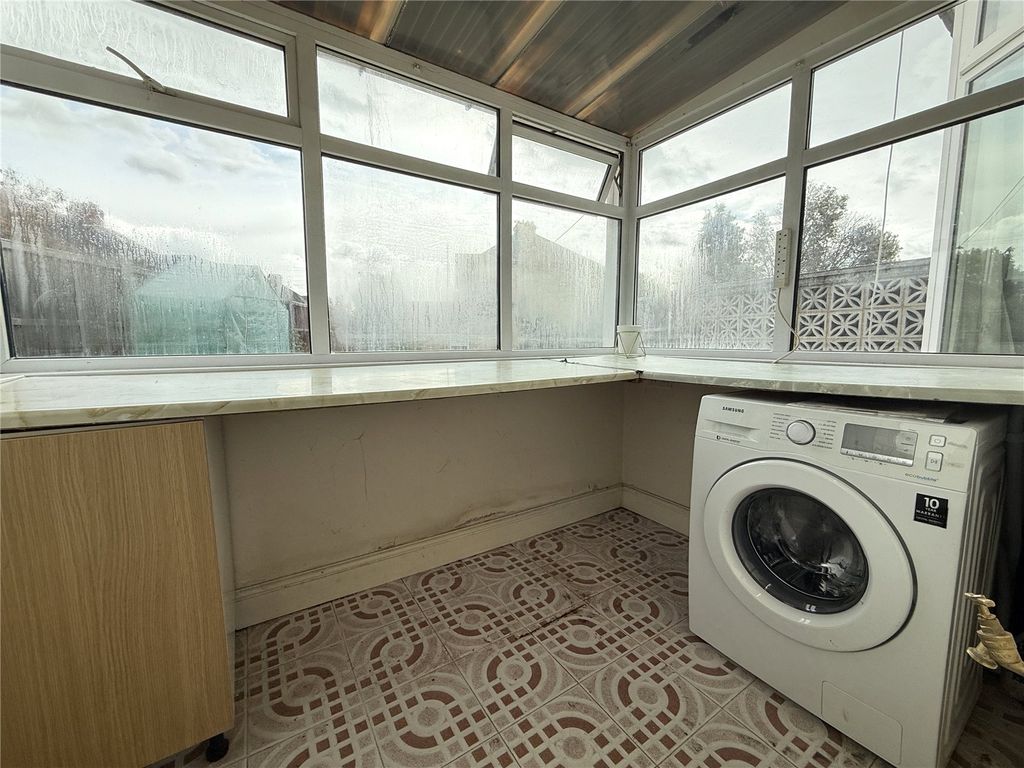 Property photo 3 of 12 Picture No. 33