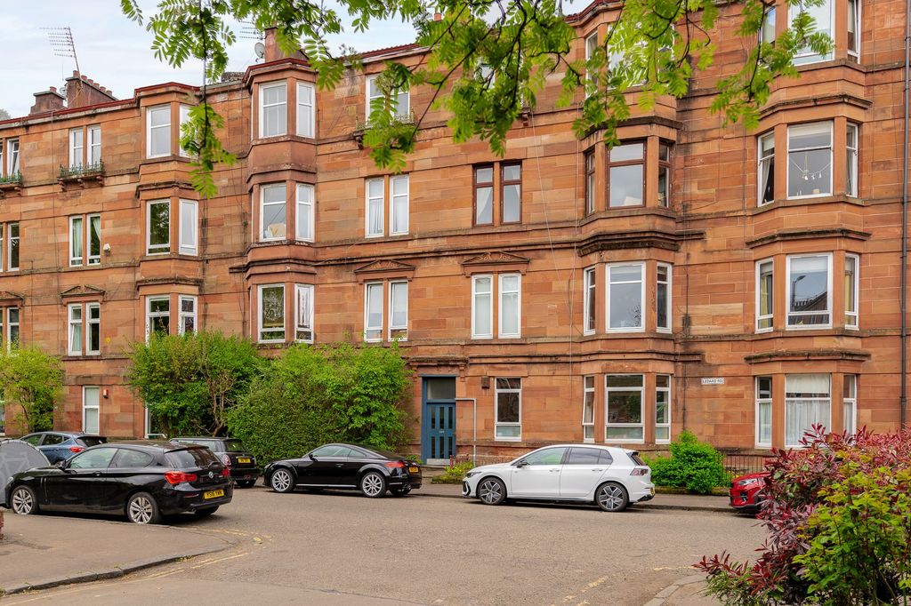 Property photo 1 of 31