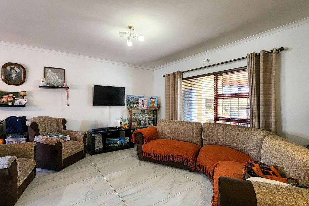 Property photo 2 of 15 1TV1703626