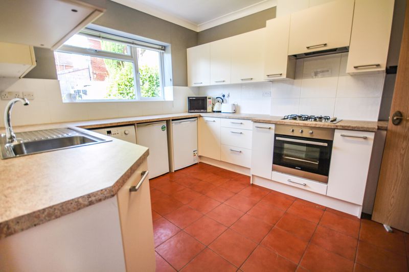 Property photo 3 of 15 Photo 17