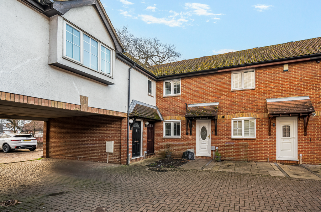 Property photo 1 of 14 Front1