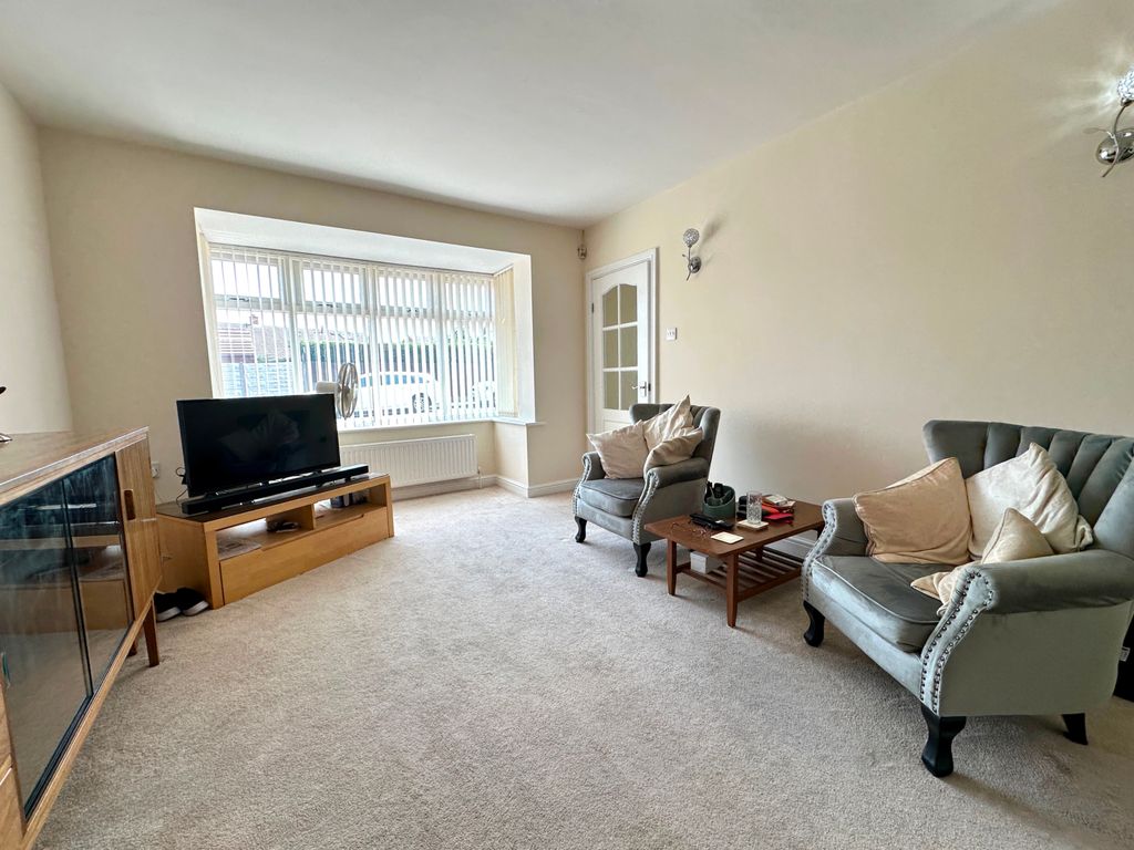 Property photo 3 of 21