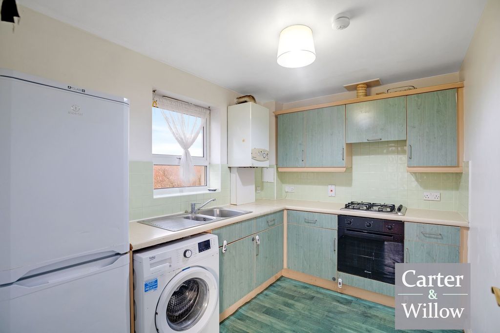 Property photo 2 of 13