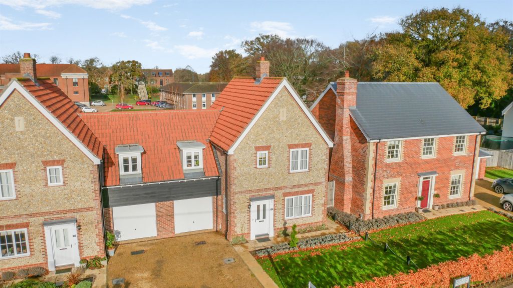 Property photo 2 of 17