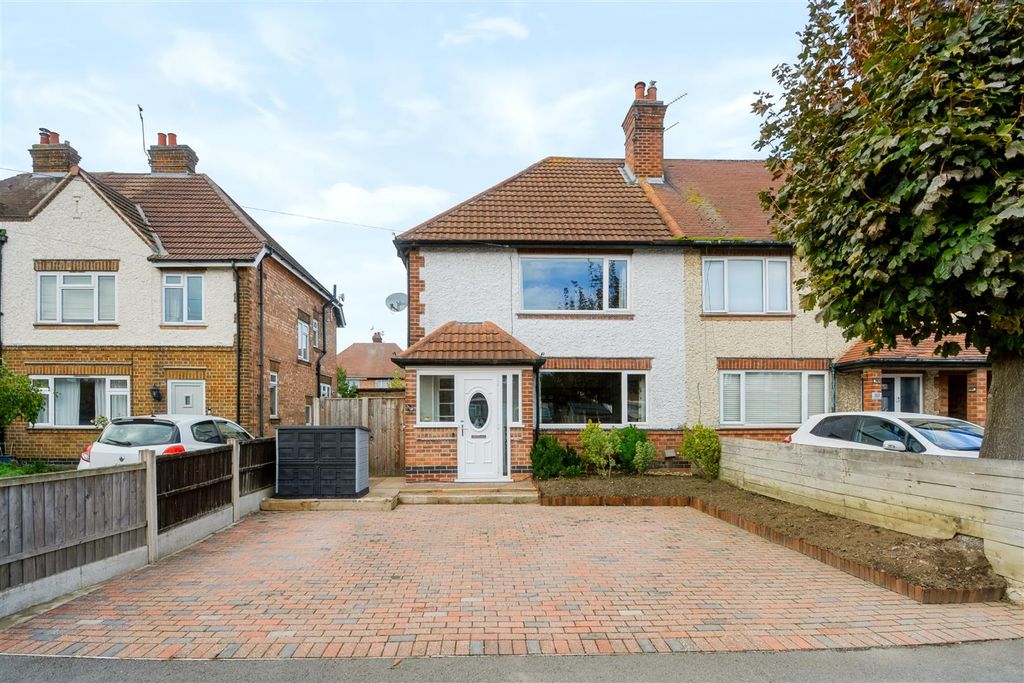 Property photo 1 of 21
