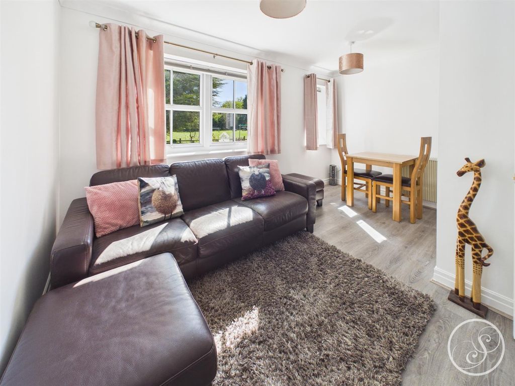 Property photo 3 of 13 Cam02071G0-Pr0899-Still001.Jpg