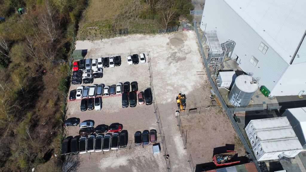 Property photo 3 of 7