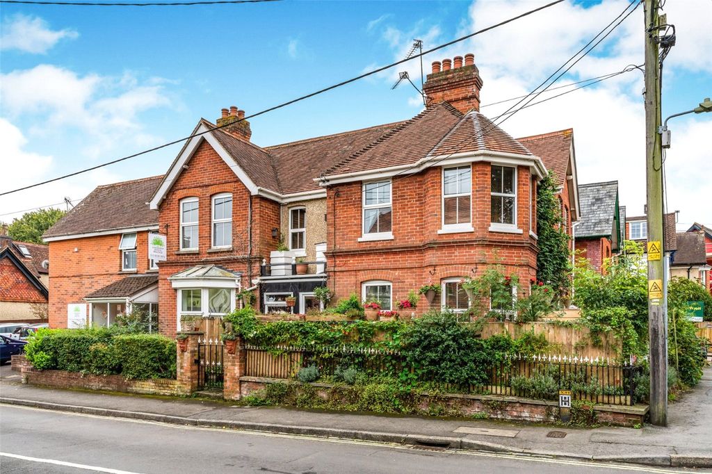 Property photo 1 of 7