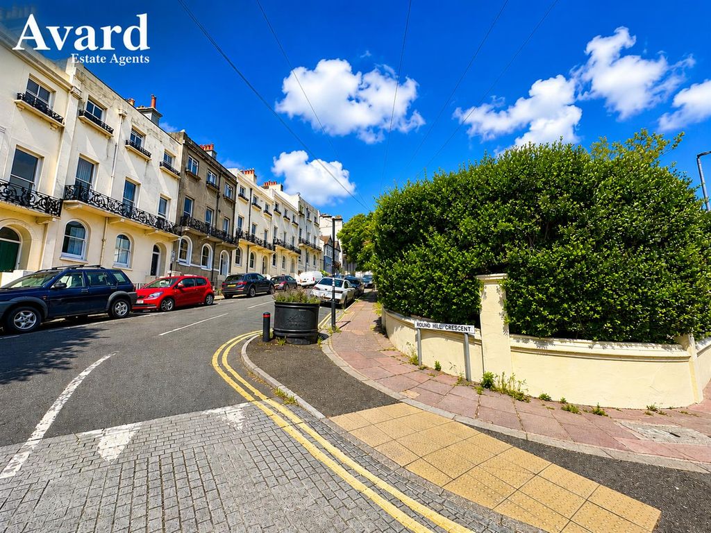 Property photo 3 of 21 290.Png