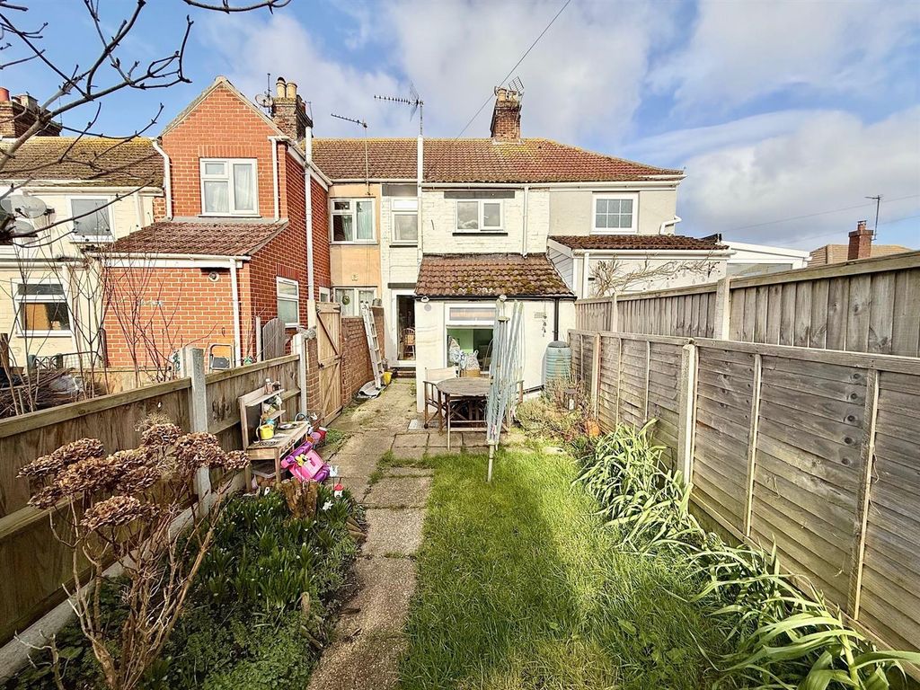 Property photo 2 of 12 Outside