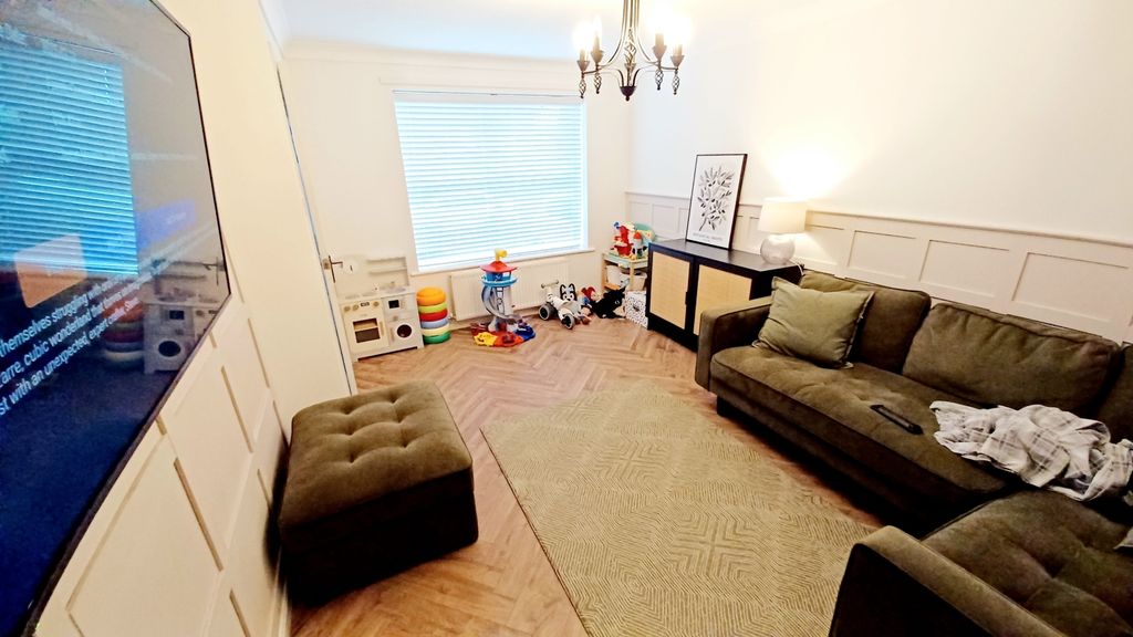 Property photo 2 of 9 20251104_142951