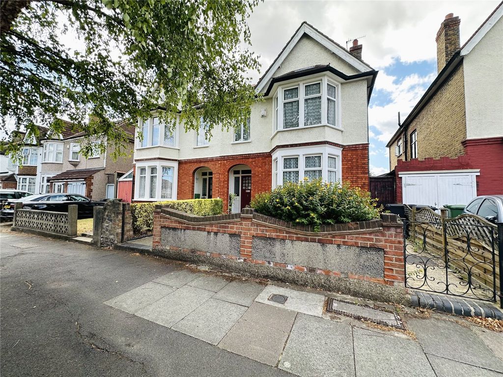 Property photo 1 of 17 Picture No. 27