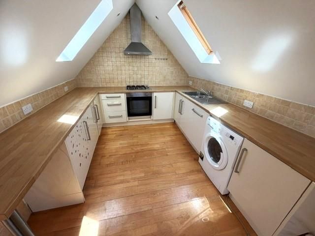 Property photo 2 of 10 Kitchen.Jpg