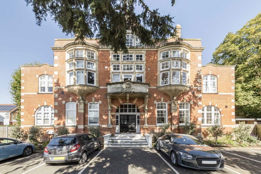 Property photo 1 of 6