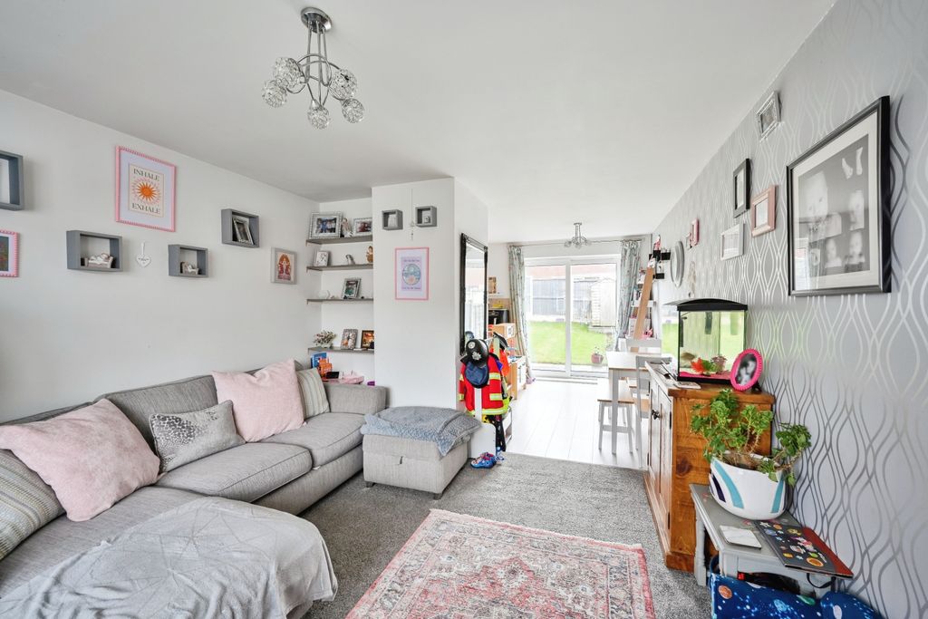 Property photo 3 of 13 Photography