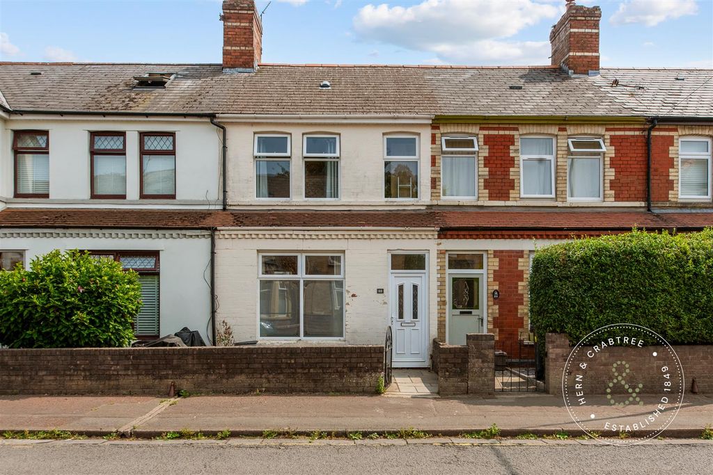 Property photo 1 of 27 Clive-Road-26.Jpg