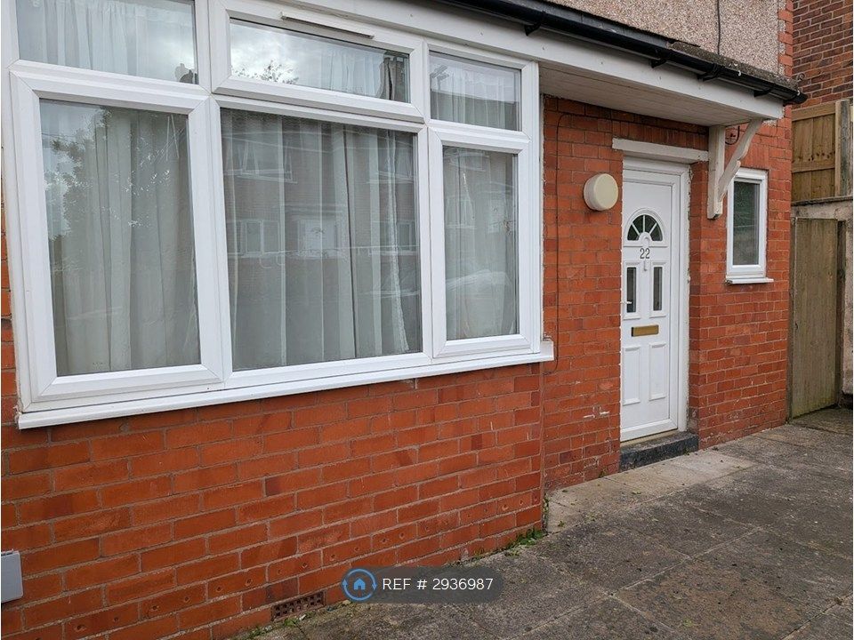 Property photo 3 of 35