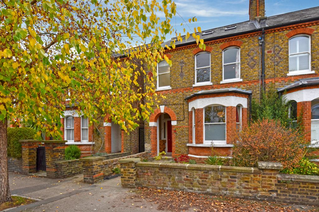 Property photo 1 of 12