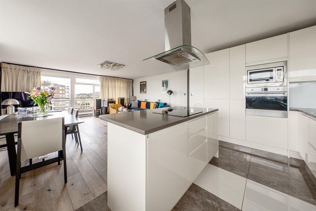 Property photo 3 of 9 Dsc07553-2-Hdr-3-Edit.Jpg